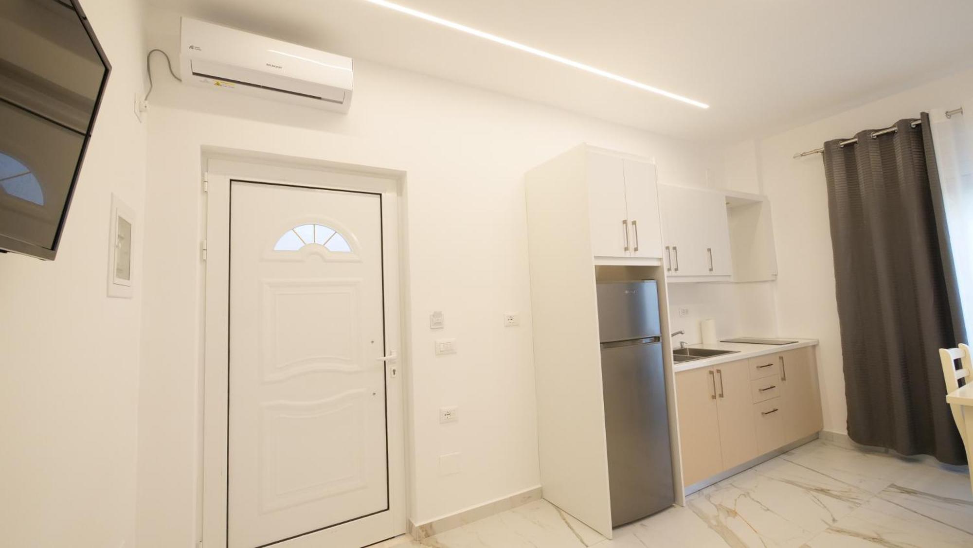 Blue Mare Apartments Saranda Kültér fotó