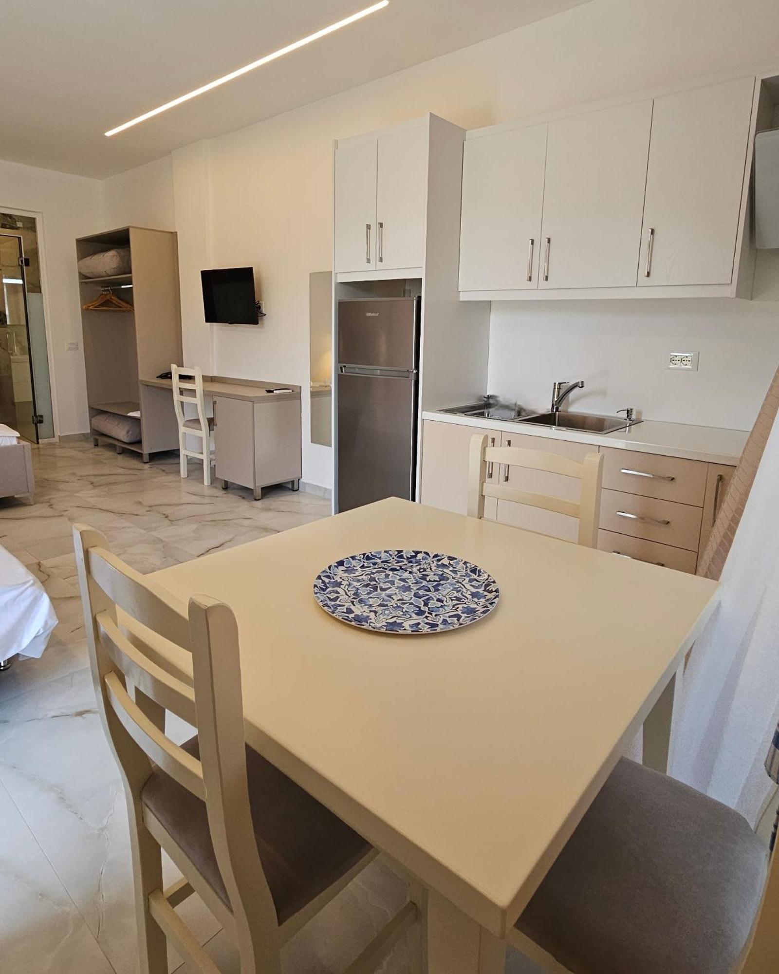 Blue Mare Apartments Saranda Kültér fotó