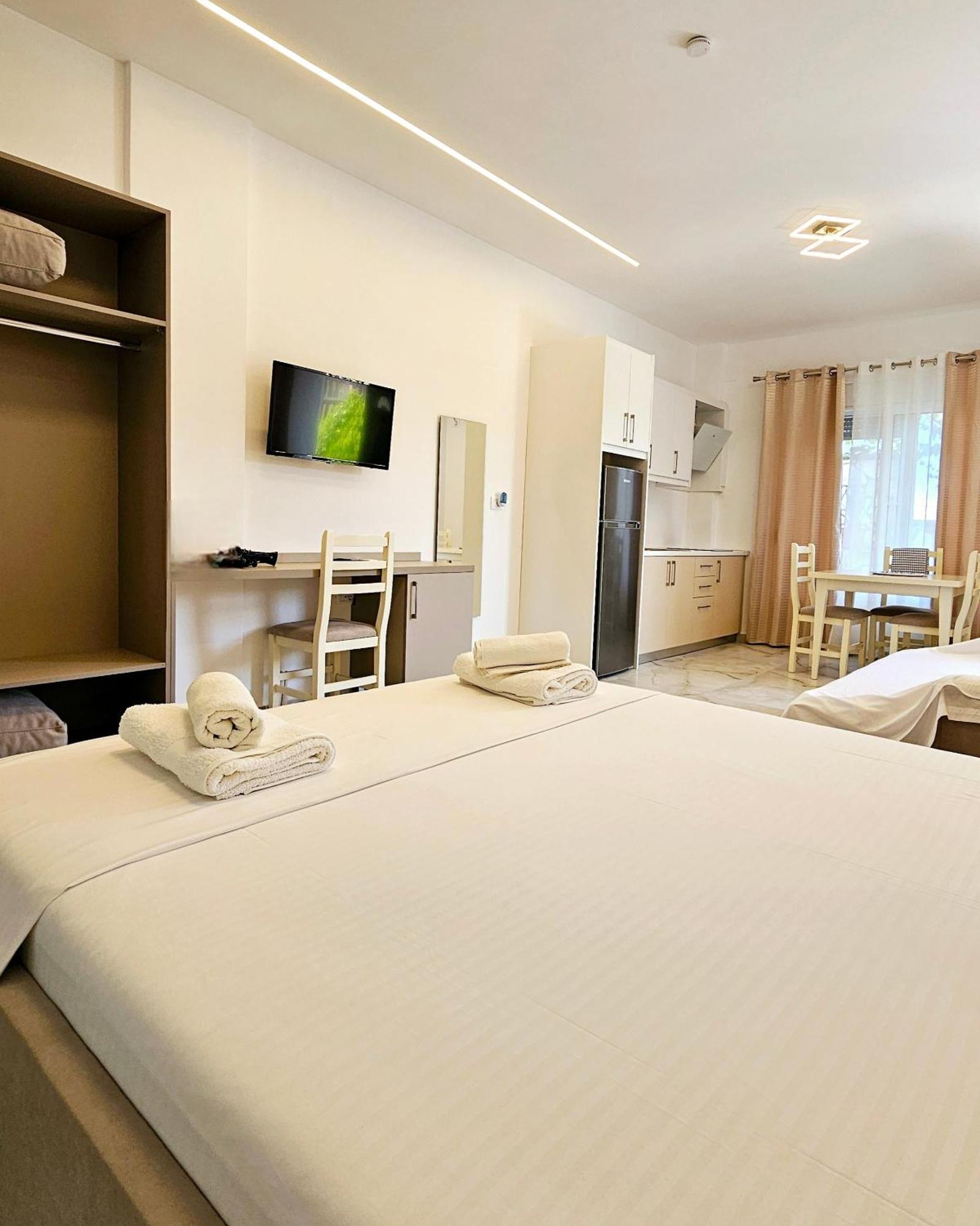 Blue Mare Apartments Saranda Kültér fotó
